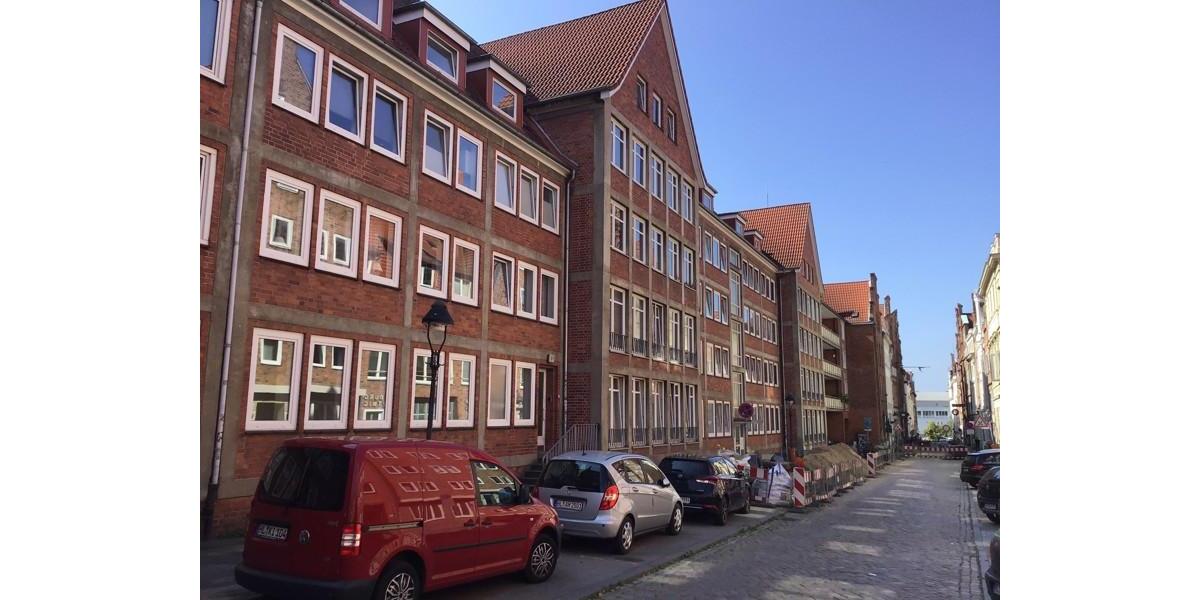 Dachgeschoßwohnung Lübeck Innenstadt - 3 Zimmer, 69 m&sup2;, 688&euro; | Angebot:26330449