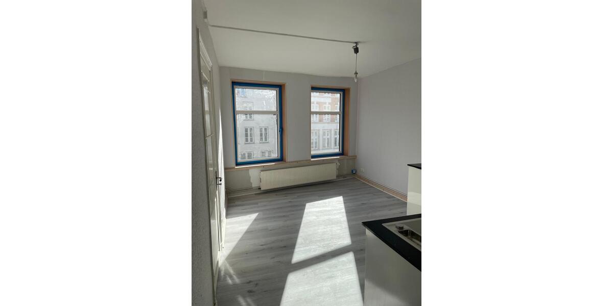 Etagenwohnung Lübeck Innenstadt - 3 Zimmer, 80 m&sup2;, 1.075&euro; | Angebot:26589436