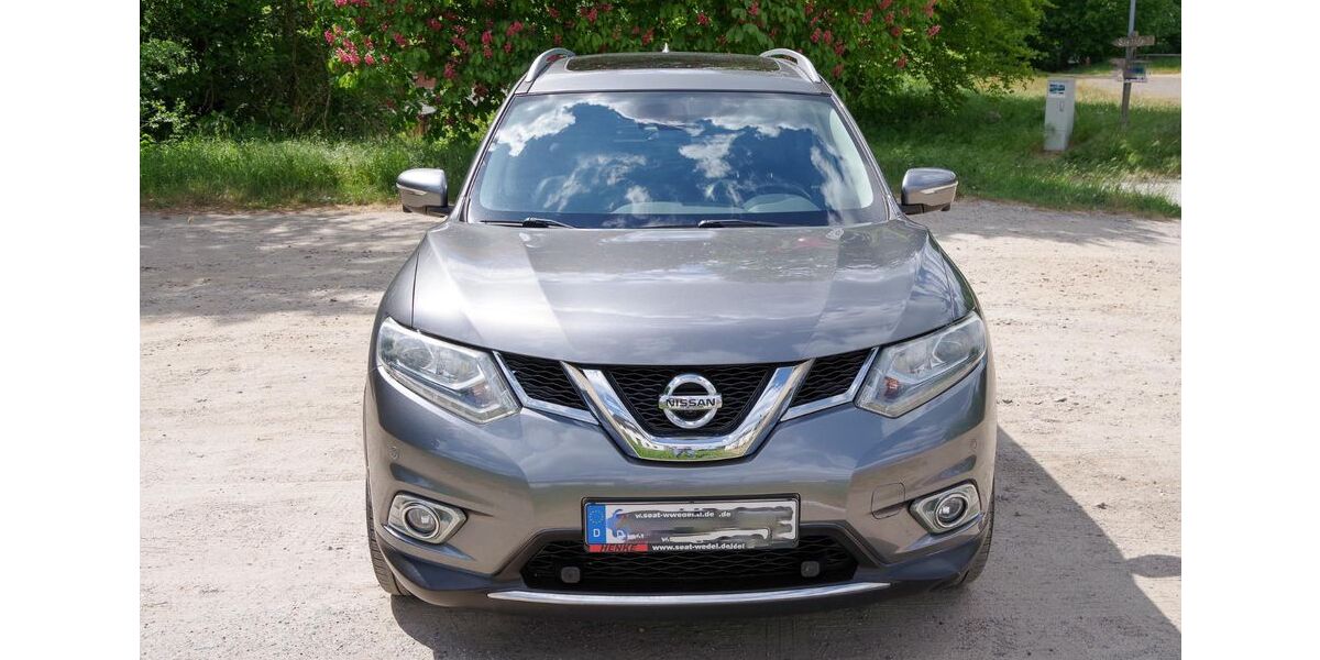Nissan X-Trail 83.500 km 13.999 &euro; Lübeck 23556
