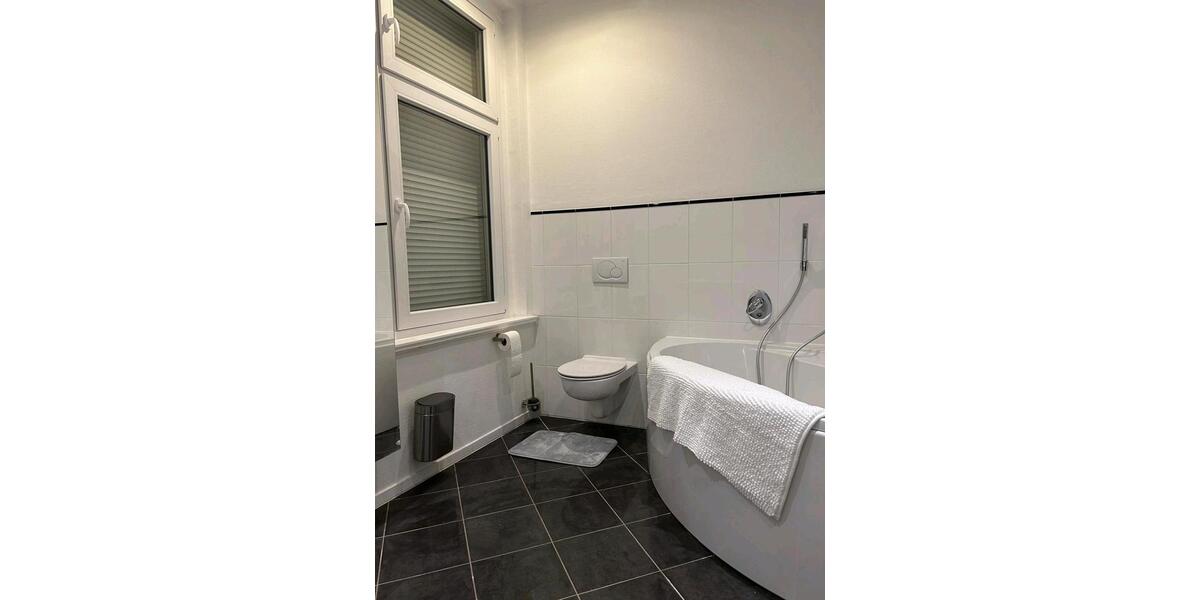 Erdgeschoßwohnung Lübeck Sankt Jürgen - 4 Zimmer, 90 m&sup2;, 150&euro; | Angebot:25146536