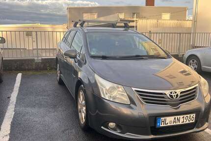 Toyota Avensis 311.000 km 3.300 &euro; Lübeck 23554