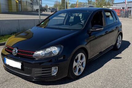 VW Golf 133.471 km 9.999 &euro; Lübeck 23556