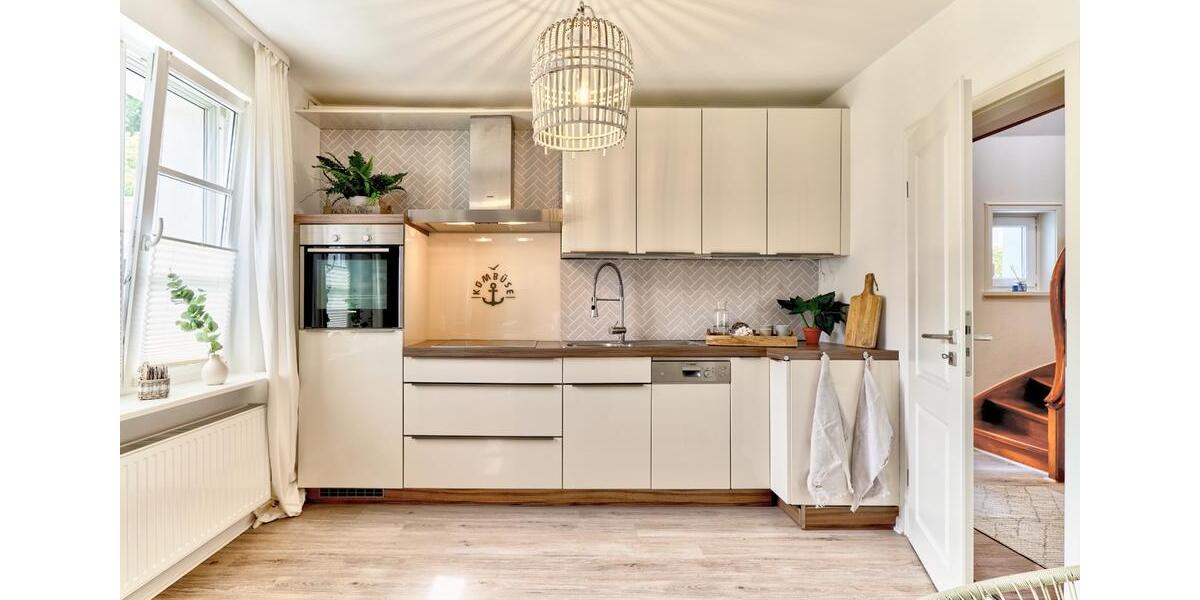 Reihenhaus Scharbeutz - 6 Zimmer, 123 m&sup2;, 1.800&euro; | Angebot:23806379