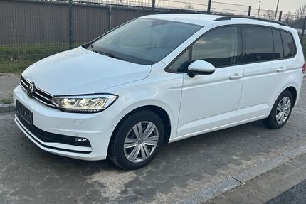 VW Touran 252.000 km 13.999 &euro; Ratzeburg bei Hamburg 23909