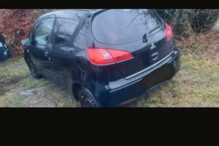Mitsubishi Colt 305.566 km 999 &euro; Sterley 23883