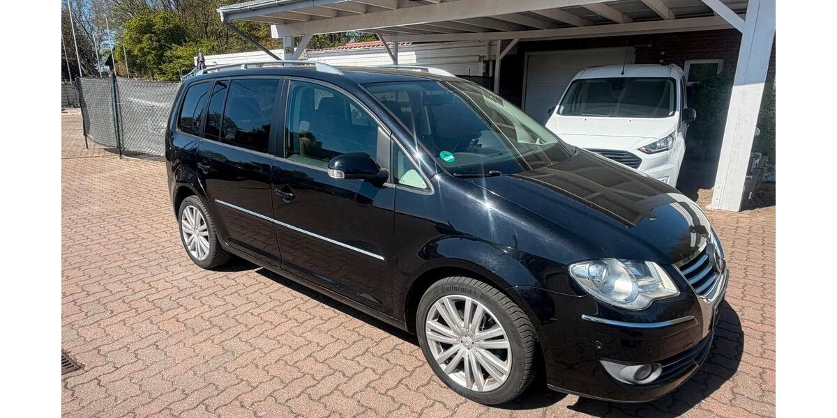 VW Touran 184.485 km 5.900 &euro; Lübeck 23560
