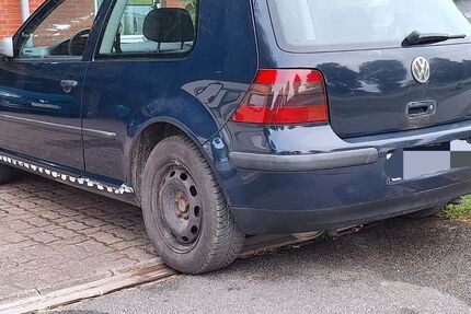 VW Golf 317.000 km 600 &euro; Bad Oldesloe 23843