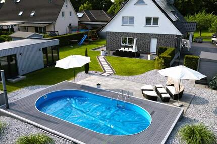 Haus Reinfeld (Holstein) - 8 Zimmer, 223 m&sup2;, 890.000&euro; | Angebot:25284687