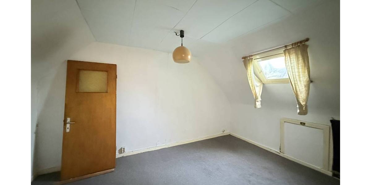 Doppelhaushälfte Bad Schwartau - 6 Zimmer, 90 m&sup2;, 245.000&euro; | Angebot:26475337