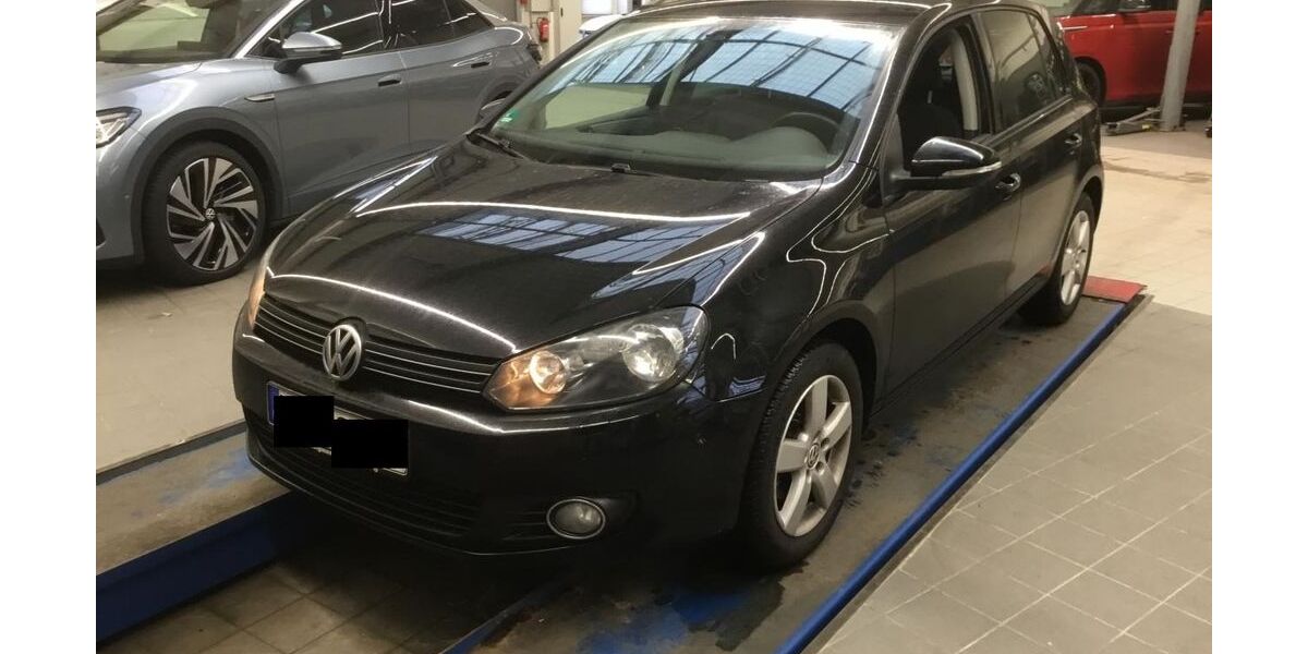 VW Golf 66.100 km 8.490 &euro; Lübeck 23554