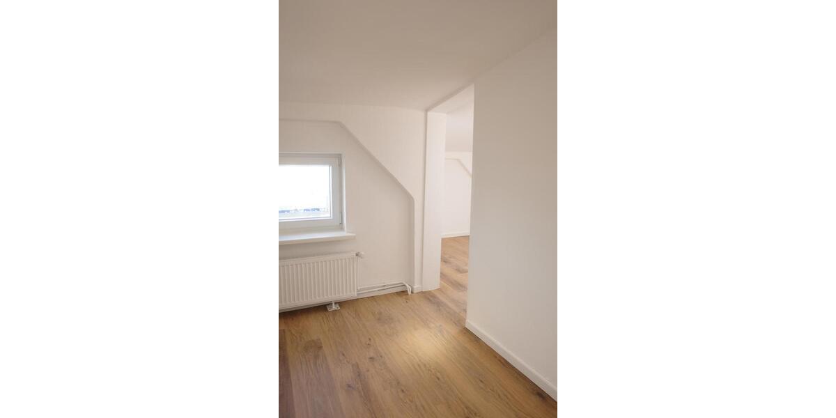 Dachgeschoßwohnung Lübeck Sankt Lorenz Nord - 2.5 Zimmer, 46 m&sup2;, 782&euro; | Angebot:26339308
