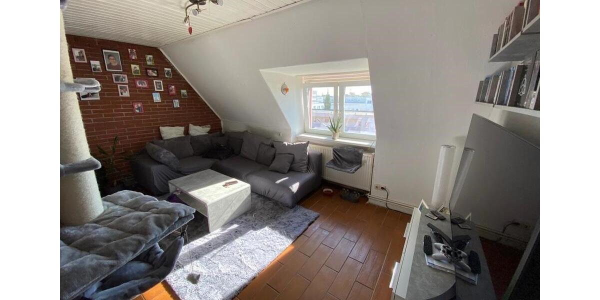 Dachgeschoßwohnung Lübeck Sankt Lorenz Nord - 3 Zimmer, 40 m&sup2;, 450&euro; | Angebot:26320757