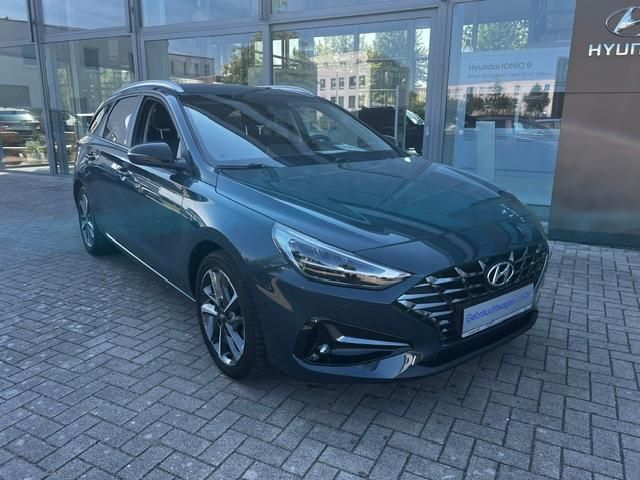 Hyundai i30 47.262 km 16.480 &euro; Lübeck 23562