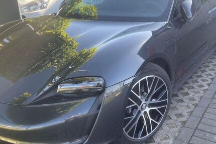 Porsche Taycan 59.899 km 58.900 &euro; Bad Segeberg 23795