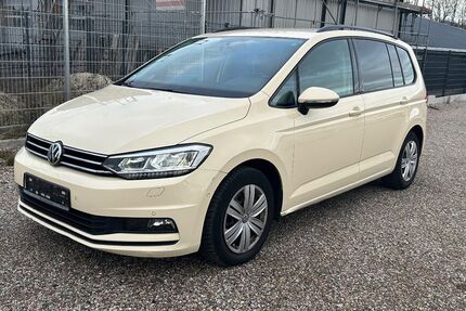 VW Touran 270.134 km 8.999 &euro; Ratzeburg bei Hamburg 23909