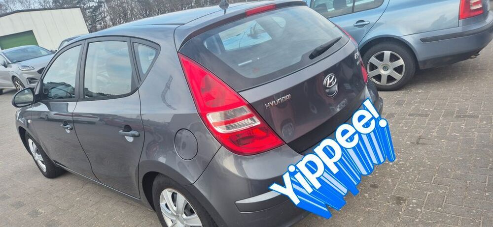 i30