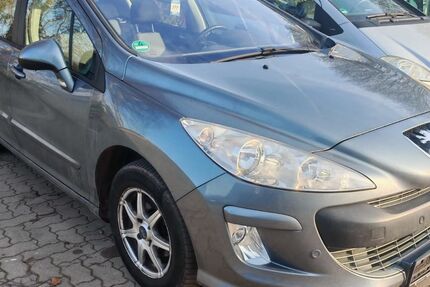 Peugeot 308 167.860 km 2.350 &euro; Lübeck 23556