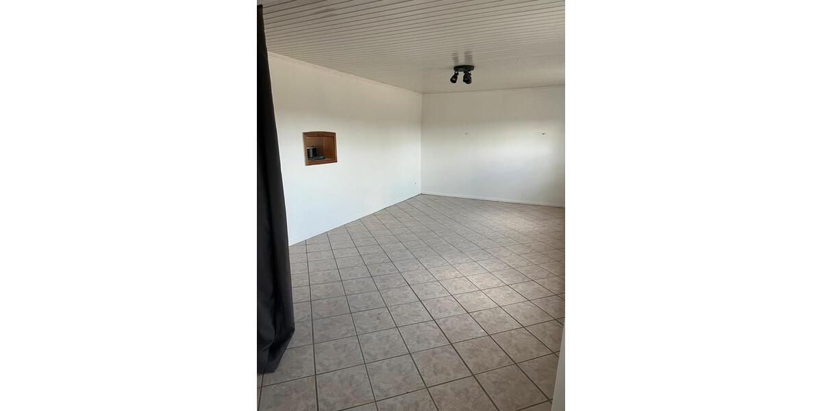 Erdgeschoßwohnung Lübeck Sankt Jürgen - 1 Zimmer, 60 m&sup2;, 600&euro; | Angebot:25710996