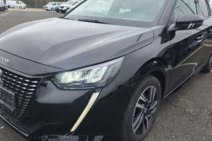 Peugeot 208 38.100 km 15.490 &euro; Bad Segeberg 23795