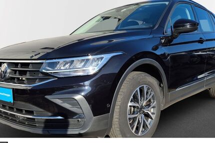 VW Tiguan 82.398 km 30.449 &euro; Mölln 23879