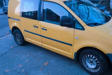 VW Caddy 211.000 km 2.700 &euro; Lübeck 23566