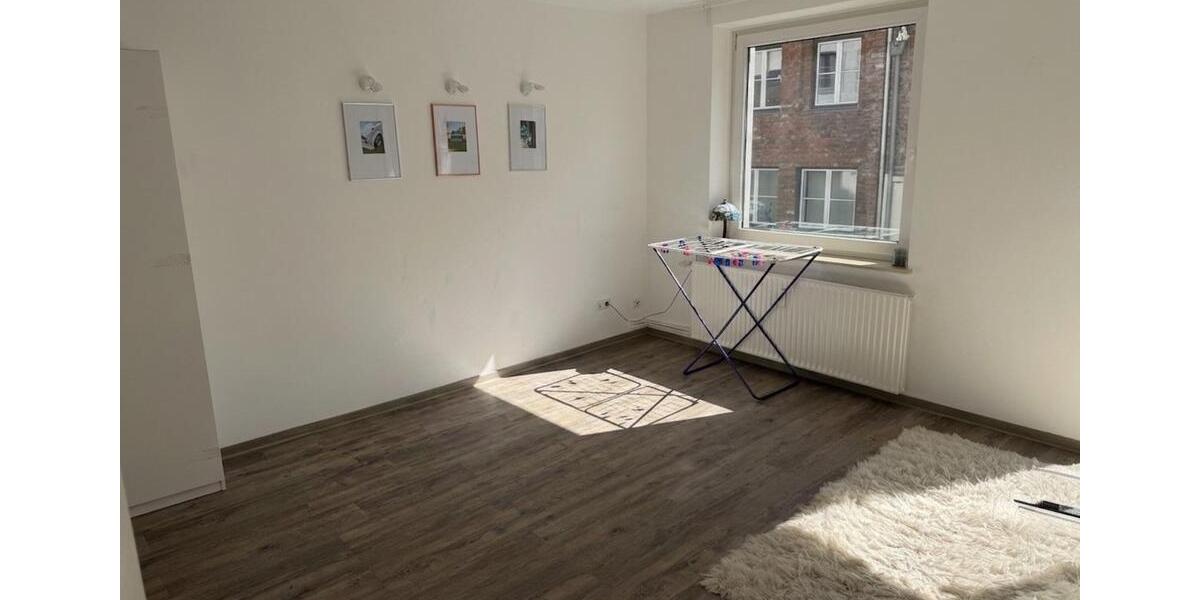 Etagenwohnung Lübeck Innenstadt - 1 Zimmer, 32 m&sup2;, 680&euro; | Angebot:26618255