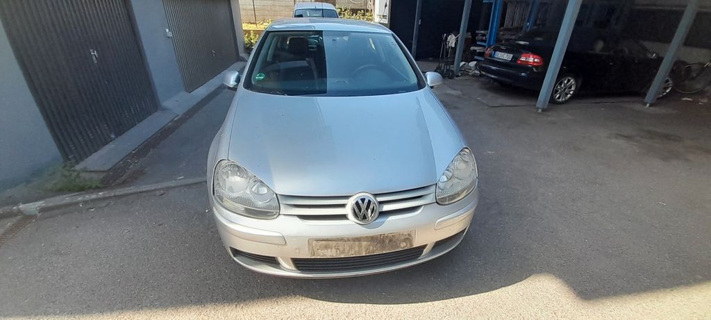 VW Golf 242.345 km 650 &euro; Bad Segeberg 23795