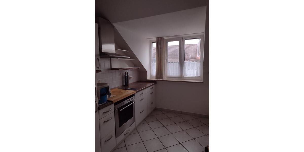 Dachgeschoßwohnung Bad Segeberg - 2 Zimmer, 77 m&sup2;, 750&euro; | Angebot:26144215