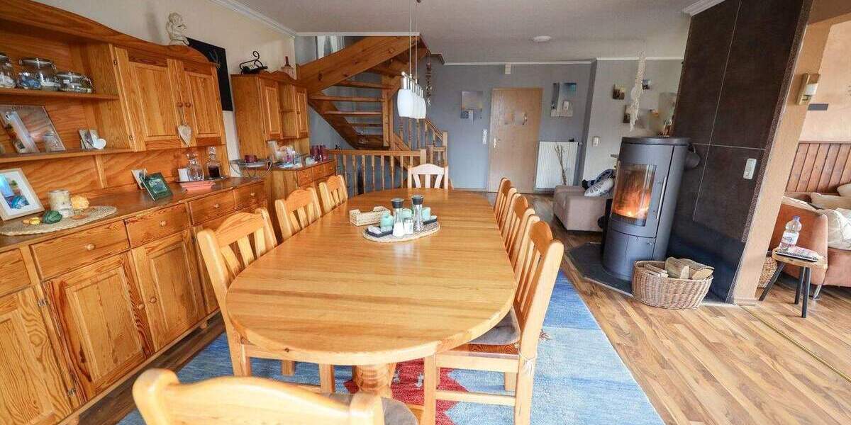 Repräsentatives Zweifamilienhaus mit Einliegerwohnung 8 zimmer