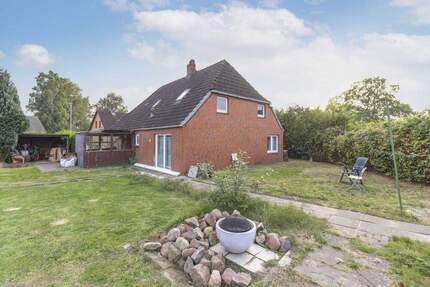 Charmantes Einfamilienhaus mit großem Potenzial in zentraler Lage von Breitenfelde 3 zimmer