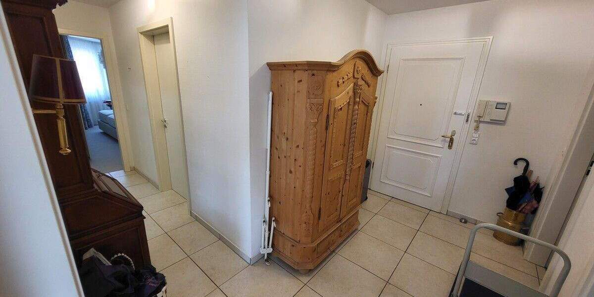 Etagenwohnung Bad Schwartau - 3 Zimmer, 109 m&sup2;, 1.630&euro; | Angebot:25601899