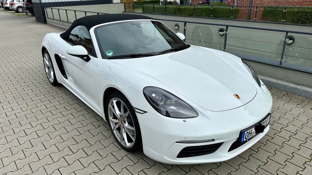 Porsche Boxster 47.300 km 53.900 € Bad Schwartau 23611