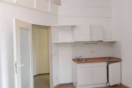 Helle 2 Zimmer-Galerie- Wohnung, 41 m² über 2 Ebenen, BESICHTIGUNG: Mittwoch, den 11.06.2025, um 17.00 Uhr!