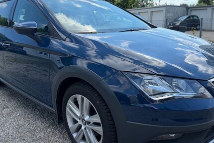 Seat Leon 81.000 km 12.750 &euro; Lübeck 23556