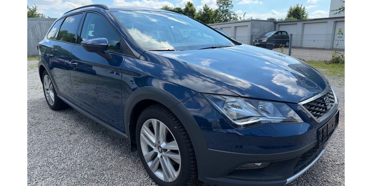 Seat Leon 81.000 km 12.750 &euro; Lübeck 23556
