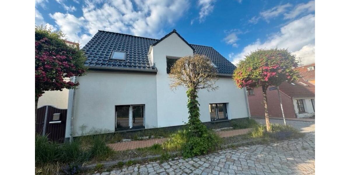 Einfamilienhaus Dassow - 6 Zimmer, 156 m&sup2;, 1.850&euro; | Angebot:27675146