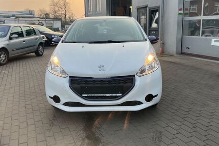 Peugeot 208 167.878 km 2.660 &euro; Lübeck 23560