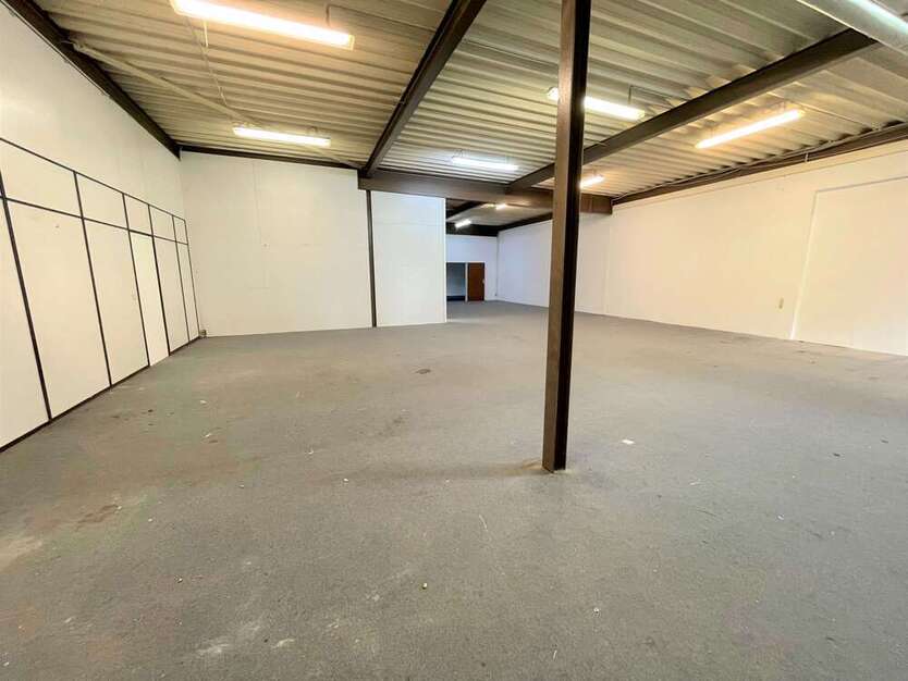 Halle in Lübeck 2.445,50 € 364 m²