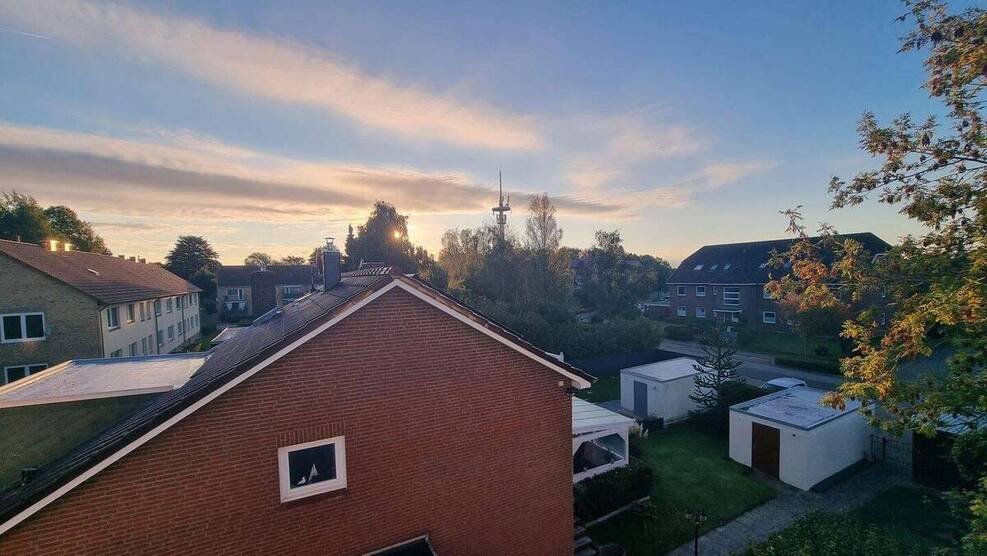 Gemütliche 2-Z-DG-Wohnung mit V-Bad in Neustadt i.H. 2 zimmer