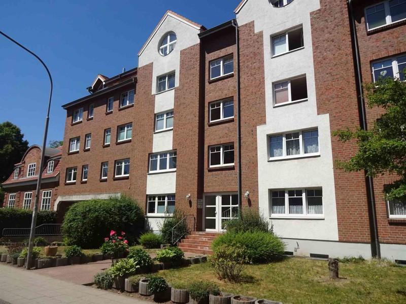 Schöne und frisch sanierte 2 Zimmer Wohnung mit Aufzug und sofort anmietbar! 2 zimmer