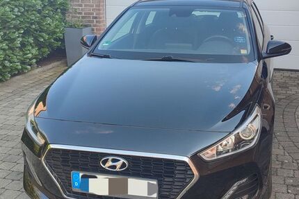Hyundai i30 68.000 km 11.999 &euro; Klempau 23628