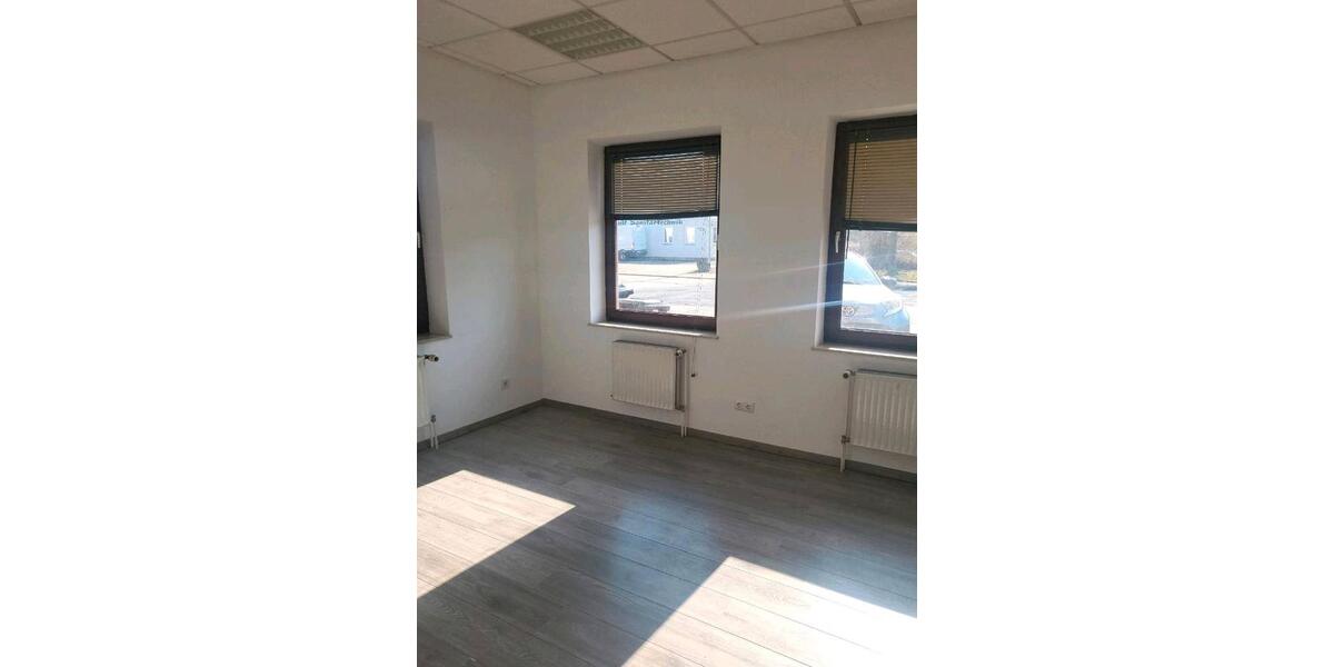 Gewerbeobjekt Lübeck Sankt Lorenz Nord - 1.650&euro; | Angebot:26119484