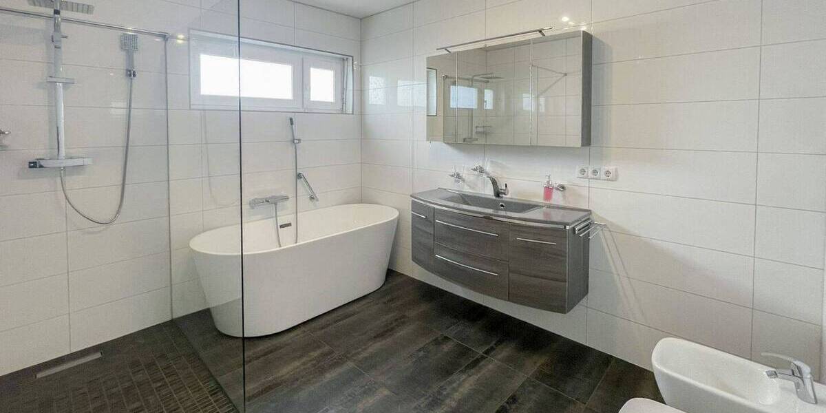 Bungalow Badendorf - 4 Zimmer, 136 m&sup2;, 549.000&euro; | Angebot:26190185