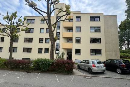 4,5-Zi.-Eigentumswohnung mit gr. Balkon und Pkw-Außenstellplatz in Bad Schwartau (Mühlenteich)