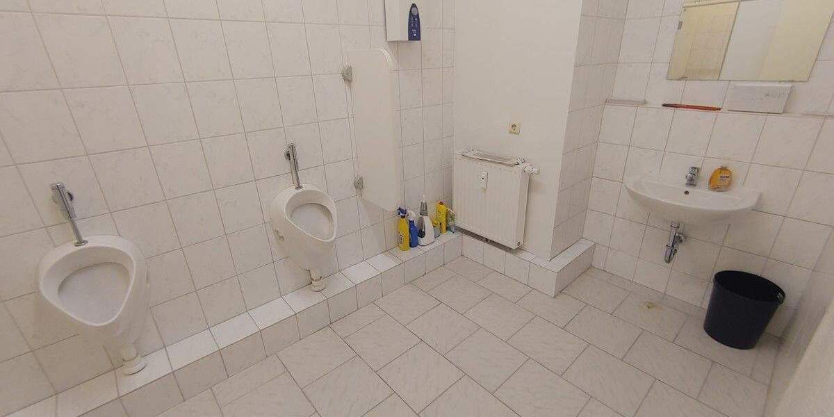 Gewerbeobjekt Lübeck / Genin St. Jürgen - 5 Zimmer, 160 m&sup2;, 850&euro; | Angebot:23952814