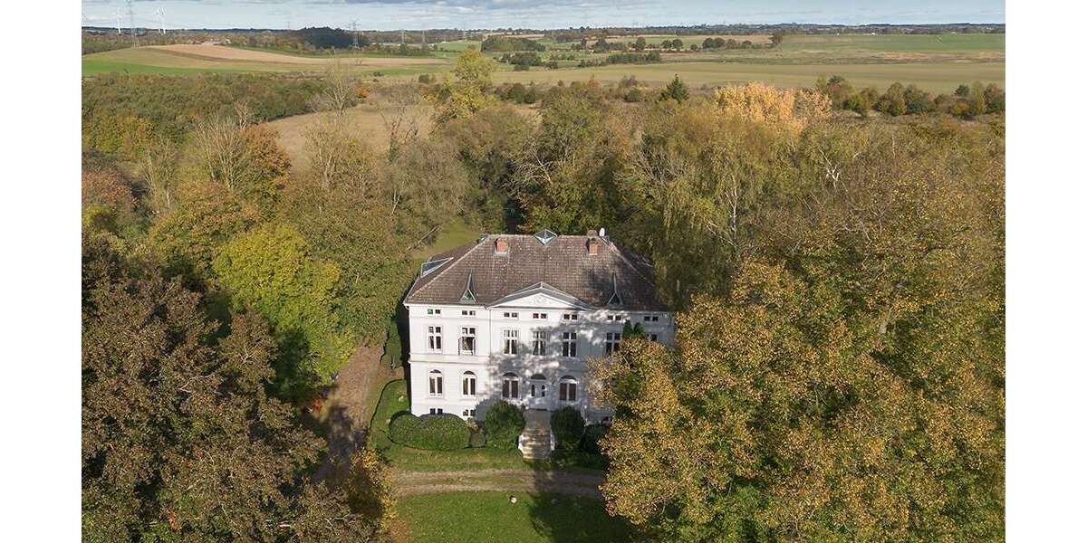 Einfamilienhaus Mönkhagen - 20 Zimmer, 695 m&sup2;, 1.950.000&euro; | Angebot:27082971