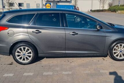 Ford Focus 76.000 km 9.000 &euro; Lübeck 23569