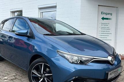 Toyota Auris 67.754 km 12.490 &euro; Bad Segeberg 23795