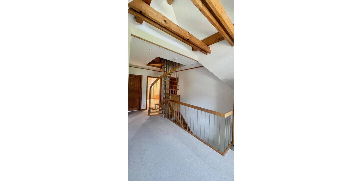 Einfamilienhaus Reinfeld - 7 Zimmer, 250 m&sup2;, 525.000&euro; | Angebot:26790523
