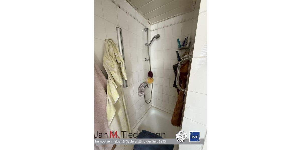 Doppelhaushälfte Lübeck Kücknitz - 3 Zimmer, 106 m&sup2;, 310.000&euro; | Angebot:24991534